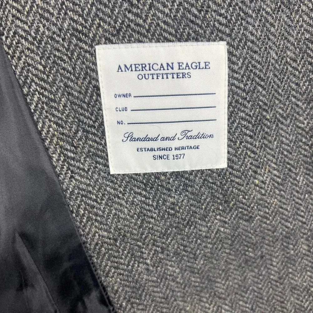 American Eagle Blazer Mens M Grey Herringbone Recycled Wool Blend Sport Coat